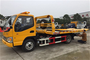 高碑店哪里有拖车服务