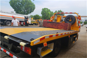 高碑店附近拖车电话号码服务